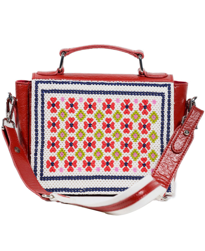 dhara day beadwork purse - Pusaaka