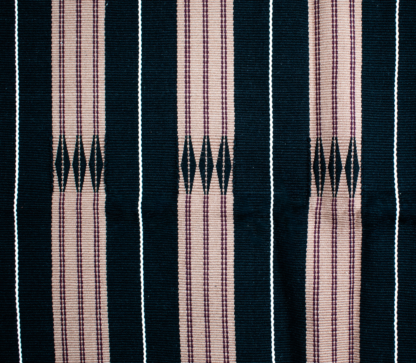 kohima throw - Pusaaka