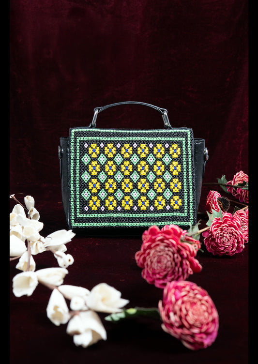dhara dawn beadwork purse